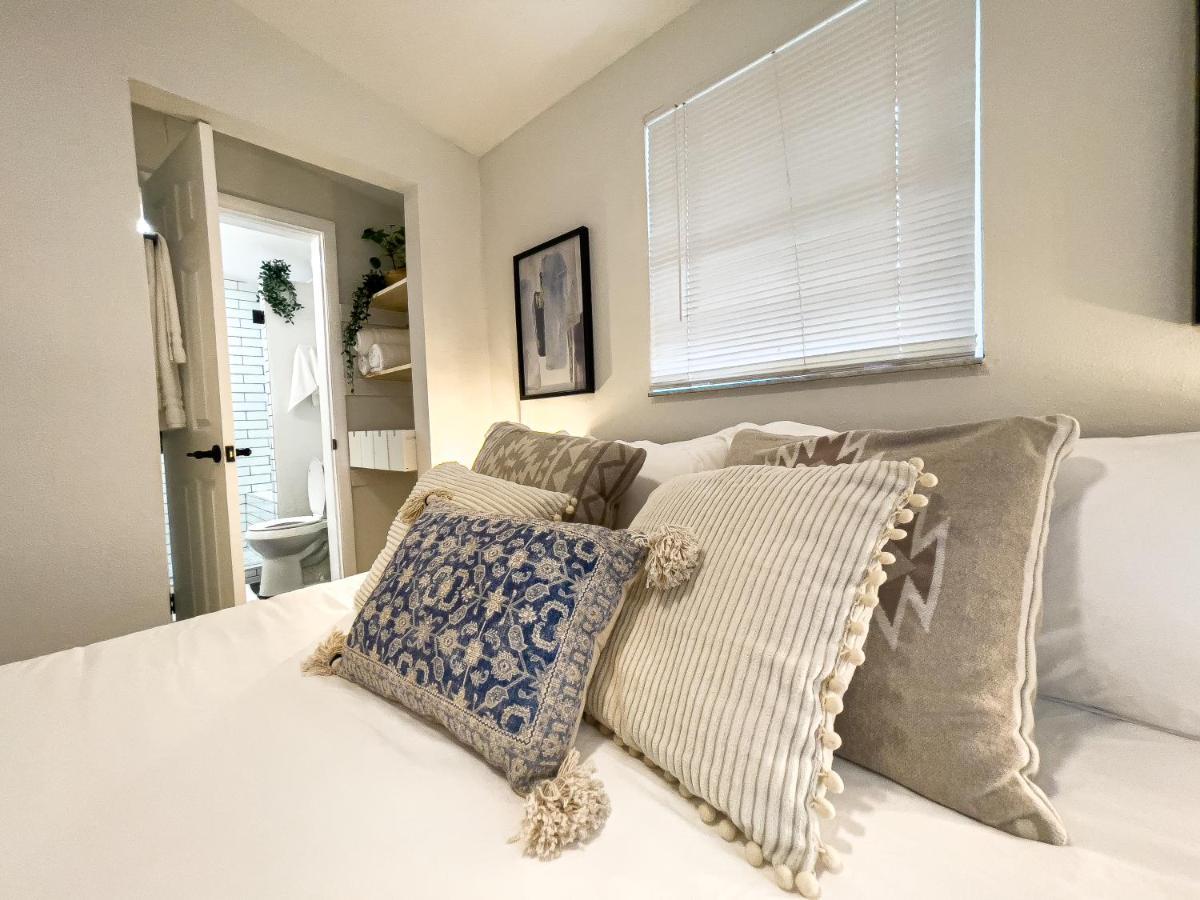 Cozy Home In Tampa Near Ybor & Busch Gardens エクステリア 写真