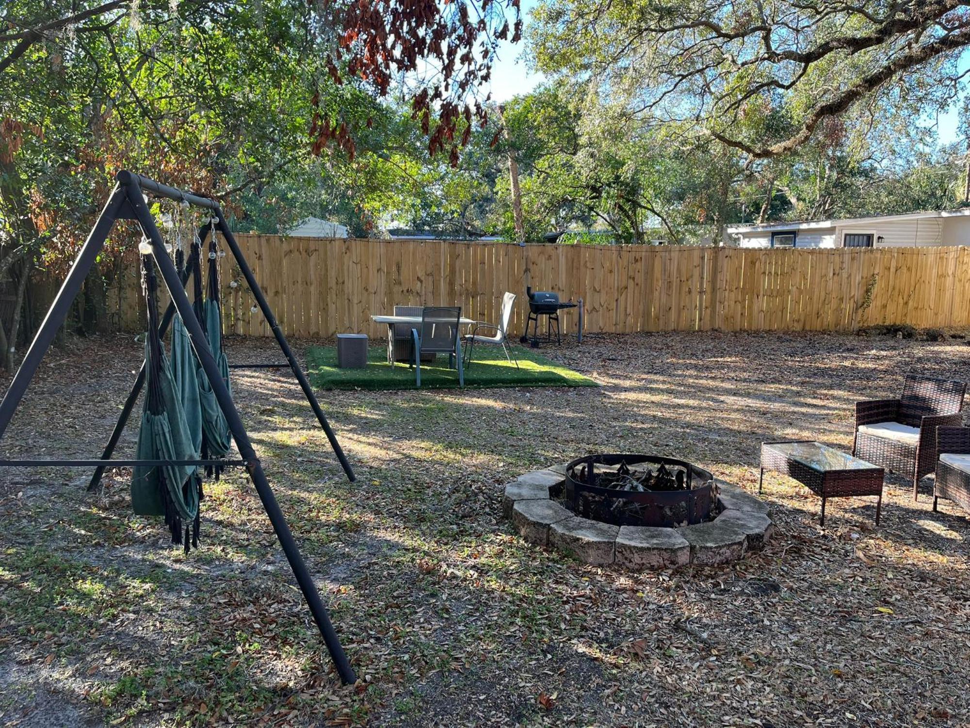 Cozy Home In Tampa Near Ybor & Busch Gardens エクステリア 写真